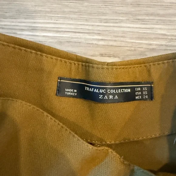 Zara Olive High Waisted Shorts. Size XS. Worn once. - Picture 3 of 3